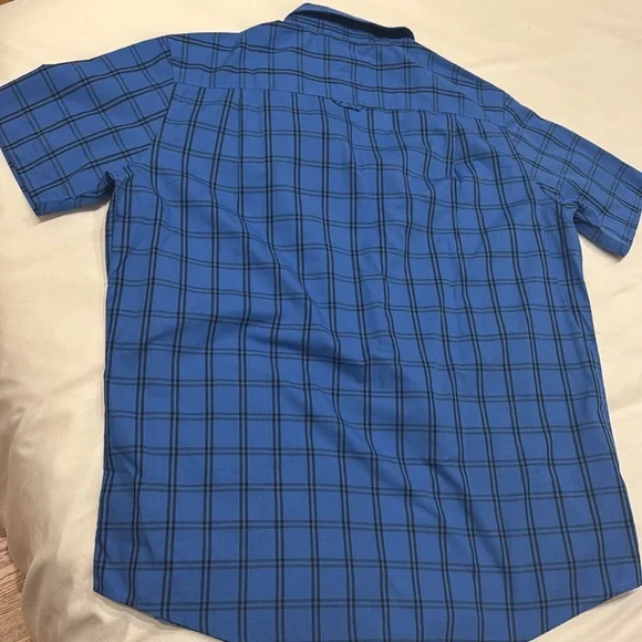 NWT Club Room Short Sleeve Blue Plaid Button-Down Shirt, Size XL - Picture 4 of 4